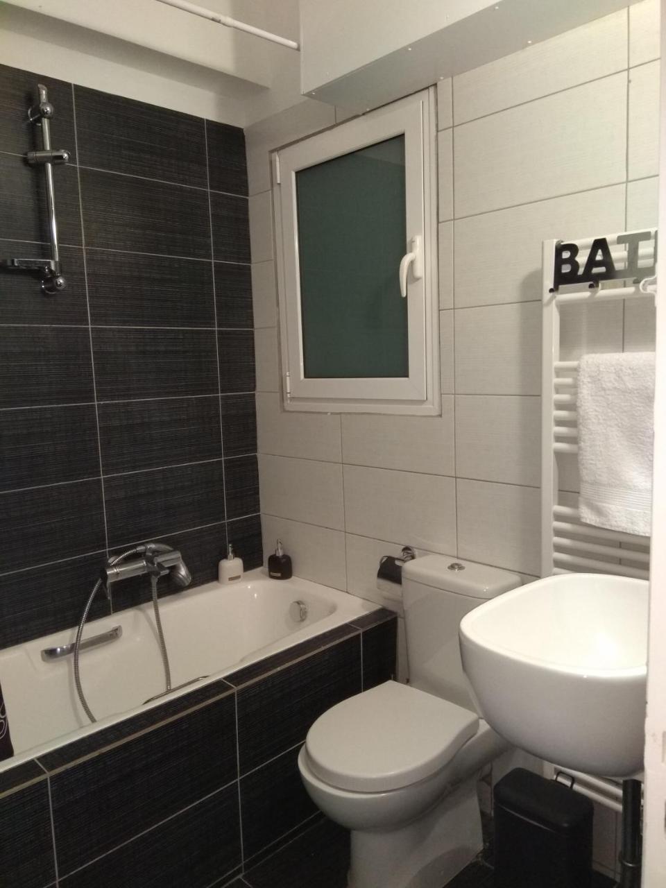 Stunning Apartment In The Heart Of Αθήνα Εξωτερικό φωτογραφία